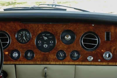 1974 Rolls-Royce Phantom VI Mulliner Park Ward